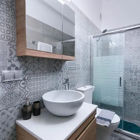 Anastasia's Luxury Homes