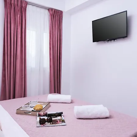 Anastasia's Luxury Homes Apartment *